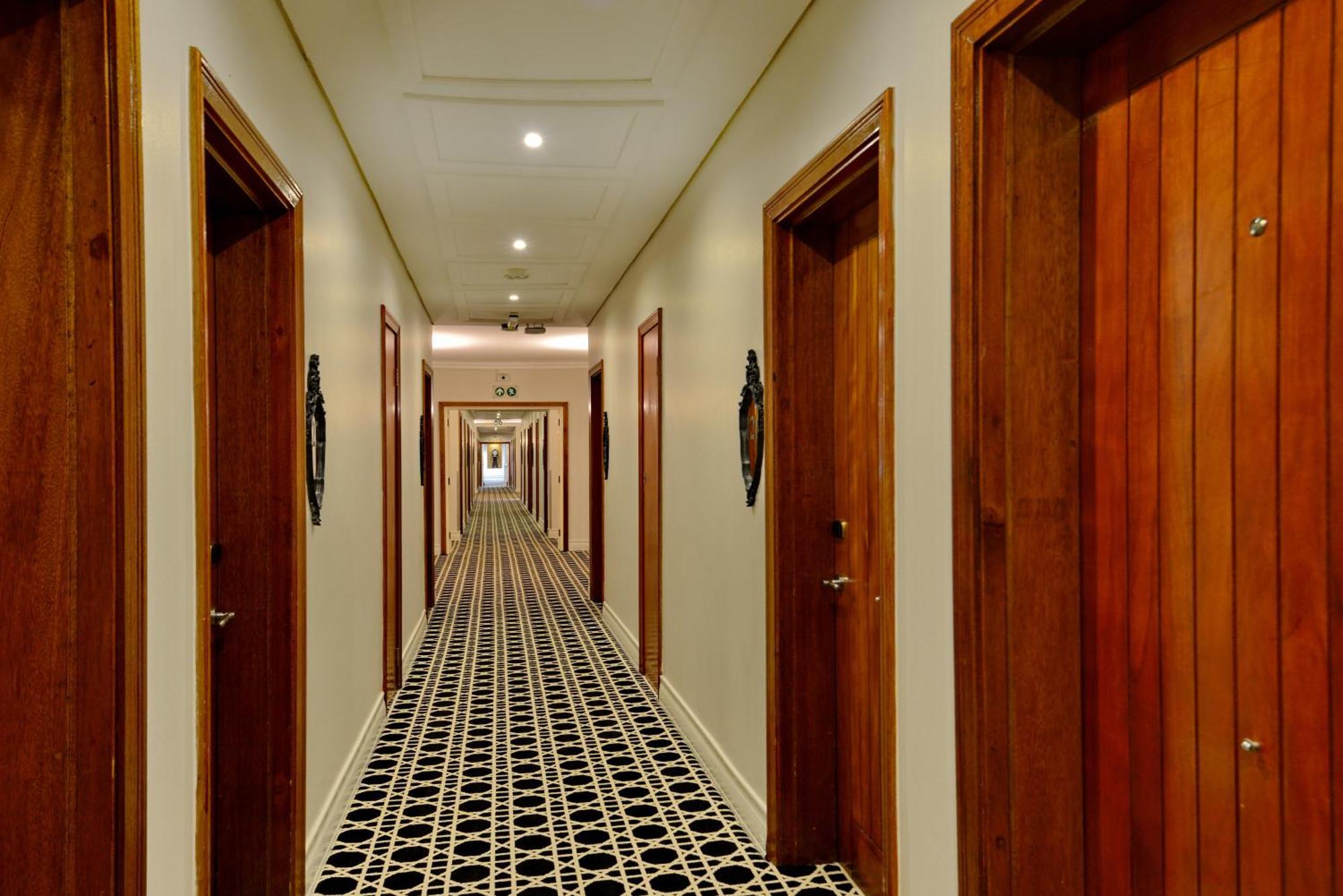 Anew Hotel Hilton Pietermaritzburg 外观 照片